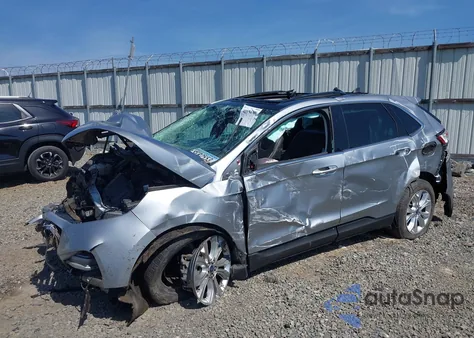 2021 Ford Edge Titanium z USA, uszkodzony, nr VIN 2FMPK3K96MBA00624